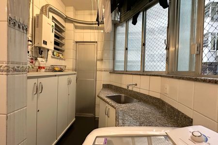 Apartamento à venda com 200m², 3 quartos e 1 vagaÁrea de Serviço