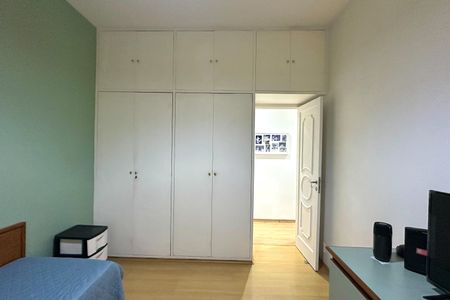 Apartamento à venda com 200m², 3 quartos e 1 vagaQuarto 01