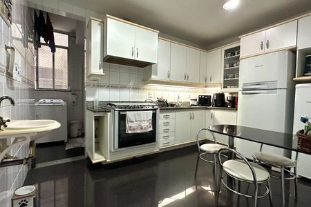 Apartamento à venda com 200m², 3 quartos e 1 vagaCozinha