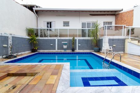 Casa à venda com 256m², 3 quartos e 4 vagasÁrea comum