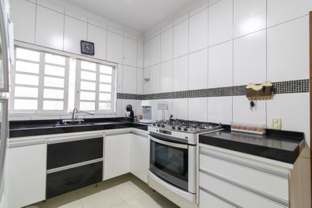 Casa à venda com 256m², 3 quartos e 4 vagasCozinha