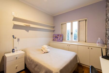 Casa à venda com 256m², 3 quartos e 4 vagasQuarto 