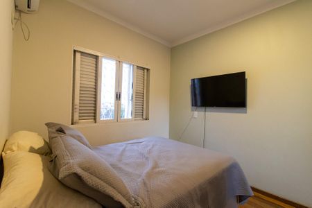 Casa à venda com 256m², 3 quartos e 4 vagasSuíte 1