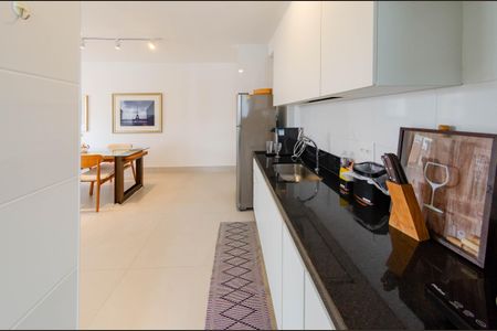 Apartamento à venda com 80m², 3 quartos e 2 vagasCozinha