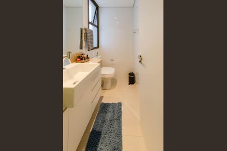 Apartamento à venda com 80m², 3 quartos e 2 vagasBanheiro