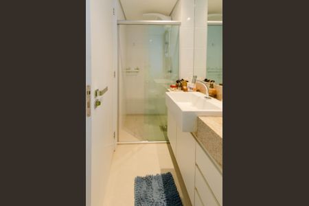 Apartamento à venda com 80m², 3 quartos e 2 vagasBanheiro