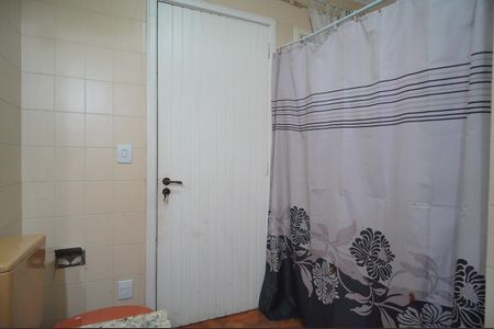 Casa à venda com 445m², 5 quartos e 6 vagasBanheiro 3