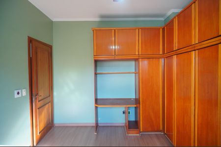 Casa à venda com 445m², 5 quartos e 6 vagasQuarto 5