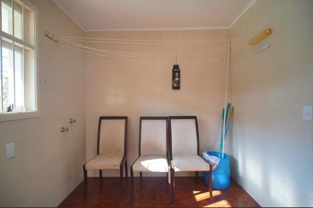 Casa à venda com 445m², 5 quartos e 6 vagasÁrea de Serviço