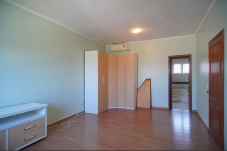 Casa à venda com 445m², 5 quartos e 6 vagasQuarto 2