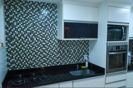 Casa de condomínio à venda com 240m², 3 quartos e 2 vagasCozinha