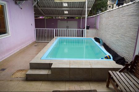 Casa de condomínio à venda com 240m², 3 quartos e 2 vagasÁrea Gourmet