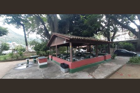 Casa de condomínio à venda com 240m², 3 quartos e 2 vagasÁrea comum