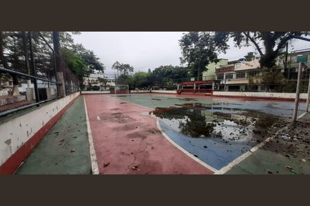 Casa de condomínio à venda com 240m², 3 quartos e 2 vagasQuadra Poliesportiva