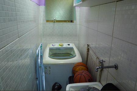 Casa de condomínio à venda com 240m², 3 quartos e 2 vagasÁrea de Serviço