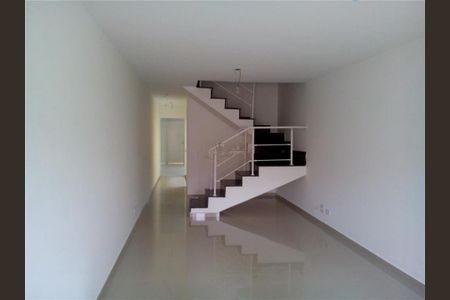 Casa à venda com 176m², 3 quartos e 6 vagas