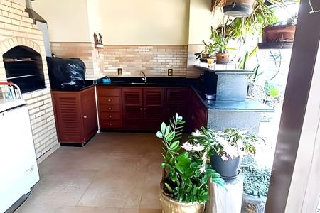 Apartamento à venda com 232m², 4 quartos e 4 vagas