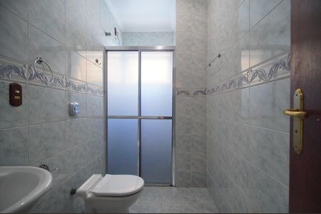 Casa para alugar com 206m², 4 quartos e 4 vagasBanheiro