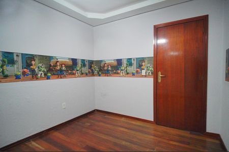 Casa para alugar com 206m², 4 quartos e 4 vagasQuarto 1