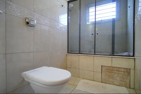 Casa para alugar com 206m², 4 quartos e 4 vagasBanheiro da Suíte 1