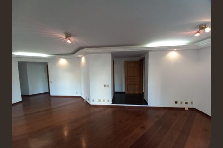 Apartamento à venda com 158m², 4 quartos e 2 vagasFoto 03