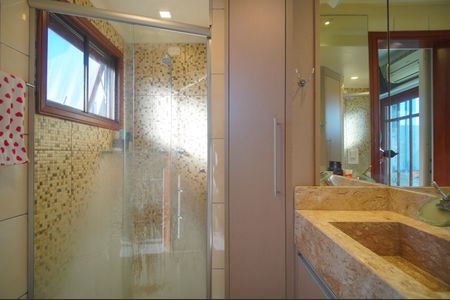 Apartamento à venda com 107m², 2 quartos e sem vagaBanheiro da Suíte