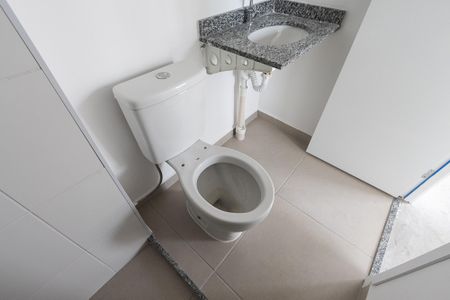 Apartamento à venda com 40m², 2 quartos e sem vaga Apartamento à venda com 40m², 2 quartos e sem vagaBanheiro