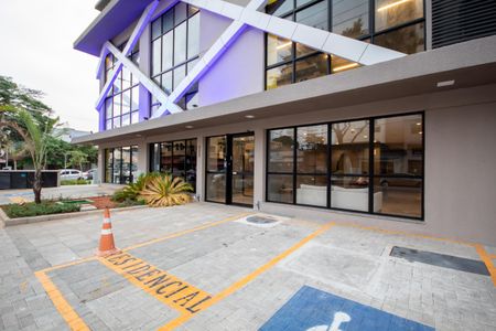 Apartamento à venda com 30m², 1 quarto e sem vaga Apartamento à venda com 30m², 1 quarto e sem vagaFachada