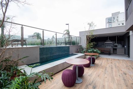 Apartamento à venda com 30m², 1 quarto e sem vaga Apartamento à venda com 30m², 1 quarto e sem vagaÁrea comum - Churrasqueira