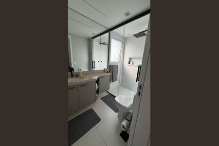 Apartamento à venda com 136m², 3 quartos e 2 vagas Apartamento à venda com 136m², 3 quartos e 2 vagasBanheiro 1