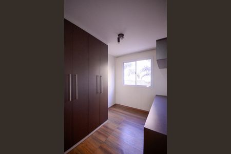 Quarto 1  de apartamento para alugar com 2 quartos, 40m² em Parque Bristol, São Paulo
