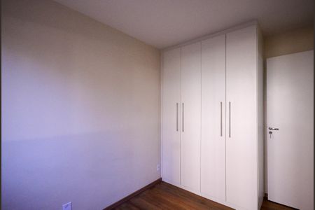 Quarto 2 de apartamento para alugar com 2 quartos, 40m² em Parque Bristol, São Paulo