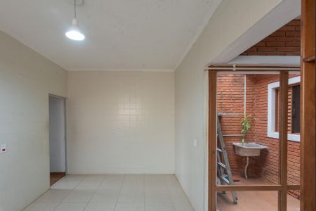 Casa à venda com 142m², 3 quartos e 5 vagasCopa