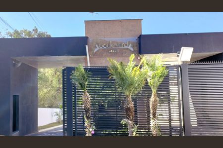 Casa de condomínio à venda com 280m², 4 quartos e 4 vagasFachada condomínio