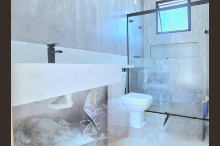 Casa de condomínio à venda com 280m², 4 quartos e 4 vagasBanheiro social 2