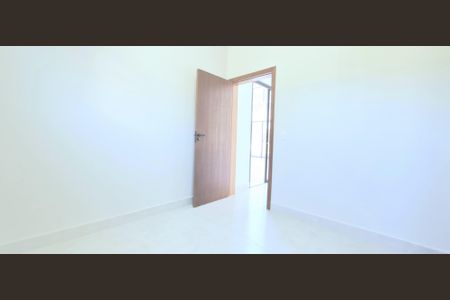 Casa de condomínio à venda com 280m², 4 quartos e 4 vagasSuíte