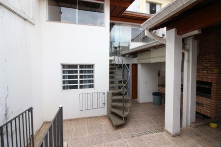 Casa à venda com 120m², 3 quartos e 2 vagasQuintal