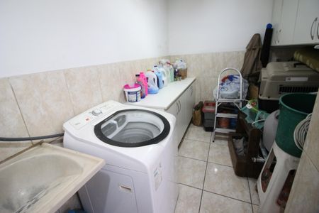 Casa à venda com 120m², 3 quartos e 2 vagasÁrea de Serviço 2