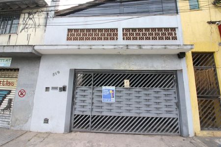 Casa à venda com 120m², 3 quartos e 2 vagasFachada