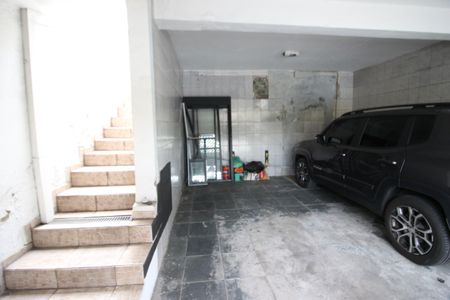 Casa à venda com 120m², 3 quartos e 2 vagasGaragem