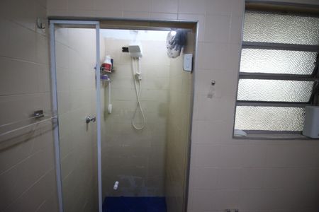 Casa à venda com 120m², 3 quartos e 2 vagasBanheiro