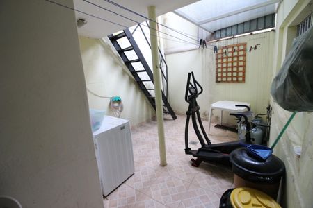 Casa à venda com 120m², 3 quartos e 2 vagasÁrea de Serviço 1