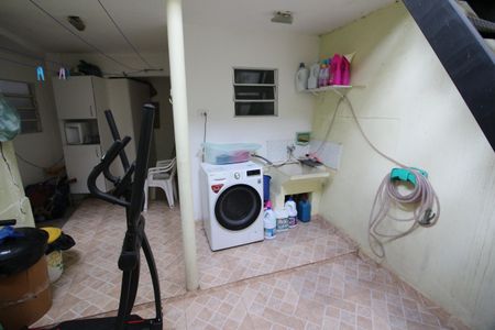 Casa à venda com 120m², 3 quartos e 2 vagasÁrea de Serviço 1