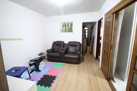 Casa à venda com 120m², 3 quartos e 2 vagasSala