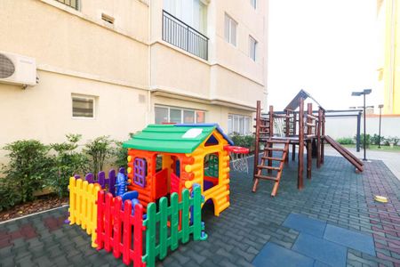 Apartamento à venda com 50m², 2 quartos e 1 vaga Apartamento à venda com 50m², 2 quartos e 1 vagaÁrea comum - Playground