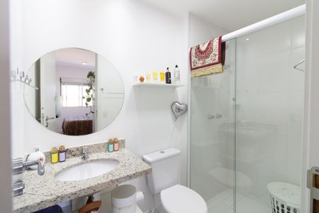 Apartamento à venda com 60m², 2 quartos e 1 vaga Apartamento à venda com 60m², 2 quartos e 1 vagaBanheiro da Suíte