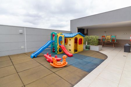 Apartamento à venda com 60m², 2 quartos e 1 vaga Apartamento à venda com 60m², 2 quartos e 1 vagaÁrea comum - Playground
