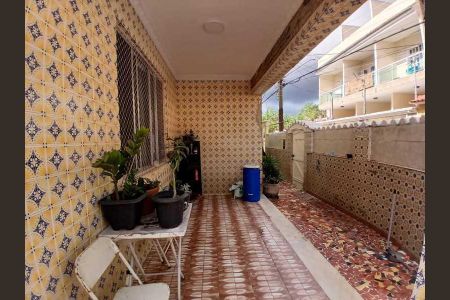 Casa de condomínio à venda com 178m², 3 quartos e 1 vaga