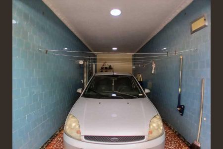 Casa de condomínio à venda com 178m², 3 quartos e 1 vaga