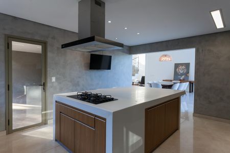 Casa de condomínio à venda com 570m², 4 quartos e sem vaga Casa de condomínio à venda com 570m², 4 quartos e sem vagaCozinha